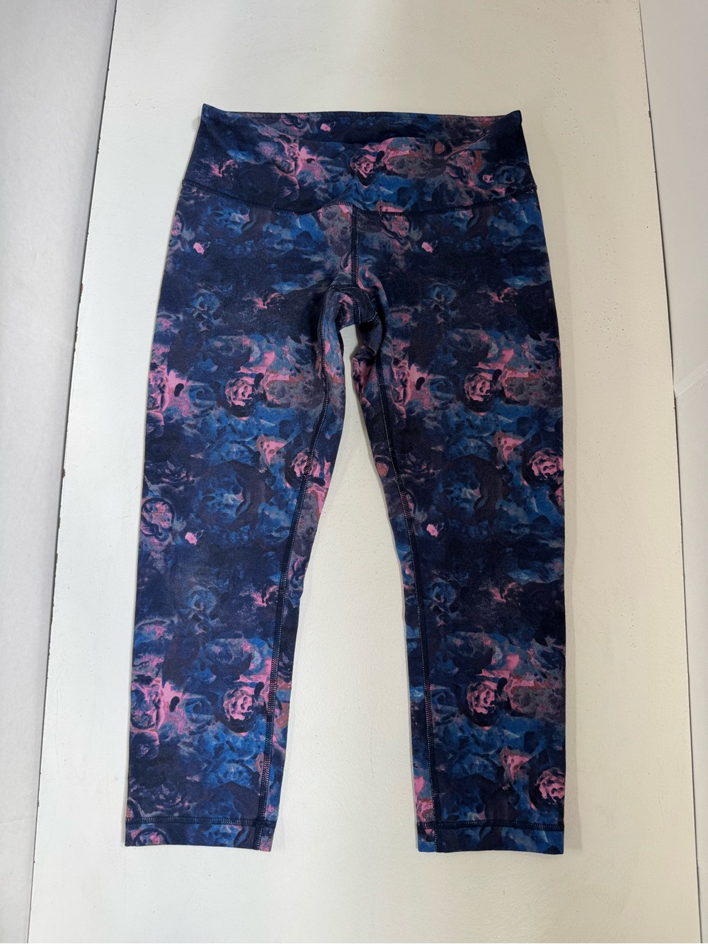 Lululemon Wunder Under Crop II Full-On Luon Sz 8